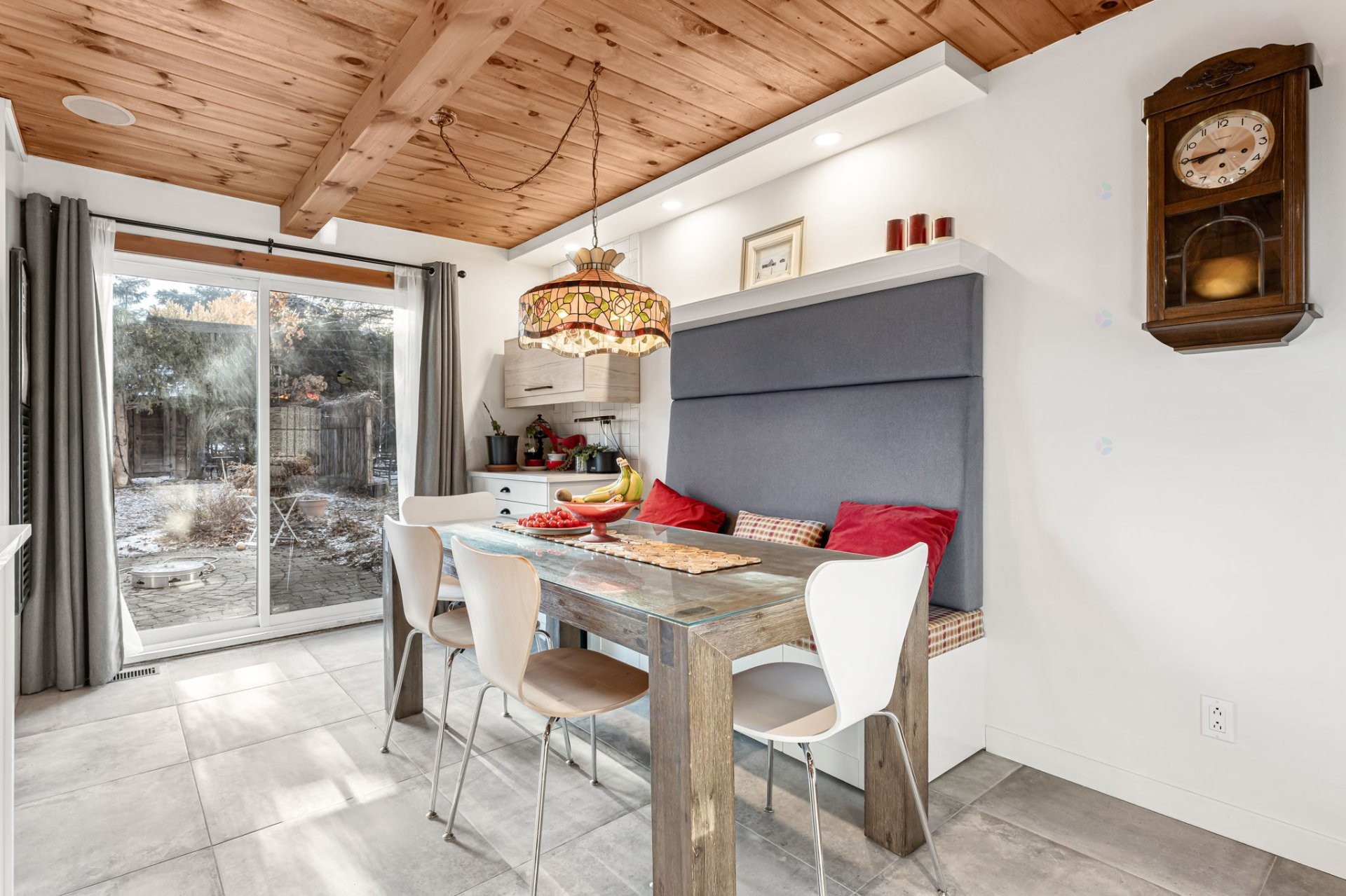 









26


Av. du Mont-St-Bruno

,
Sainte-Julie,




QC
J3E2Z9

