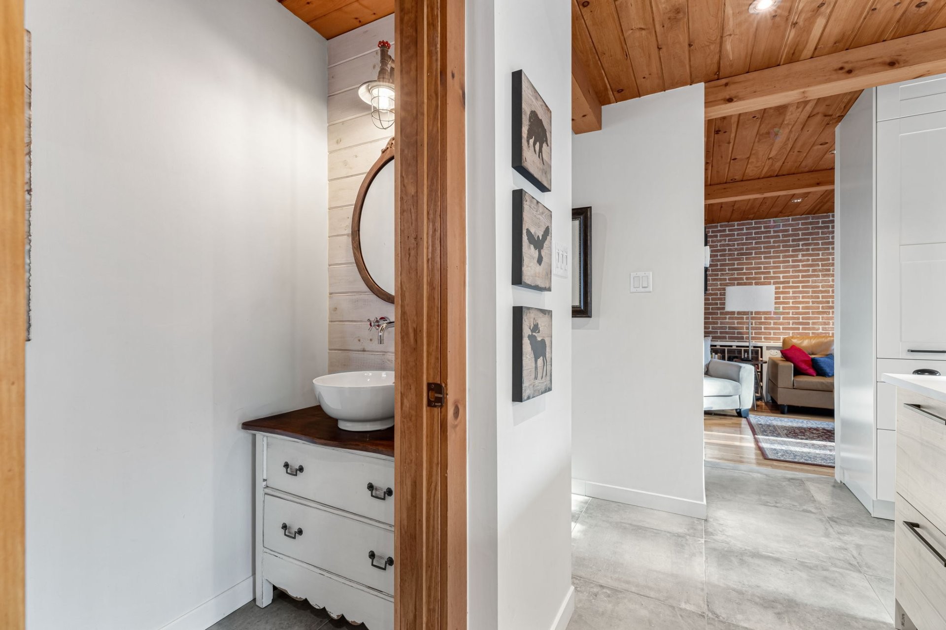 









26


Av. du Mont-St-Bruno

,
Sainte-Julie,




QC
J3E2Z9

