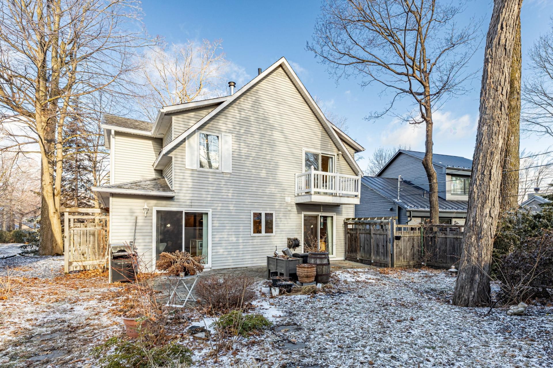 









26


Av. du Mont-St-Bruno

,
Sainte-Julie,




QC
J3E2Z9

