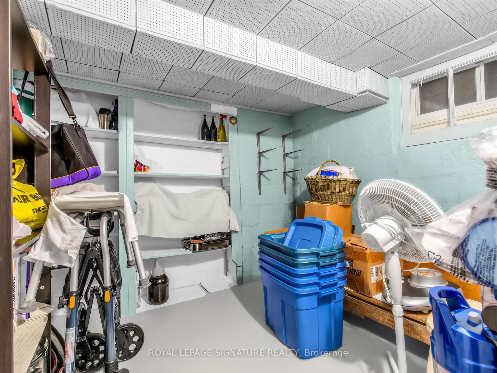 









136


Cranbrooke

Avenue,
Toronto,




ON
M5M 1M5

