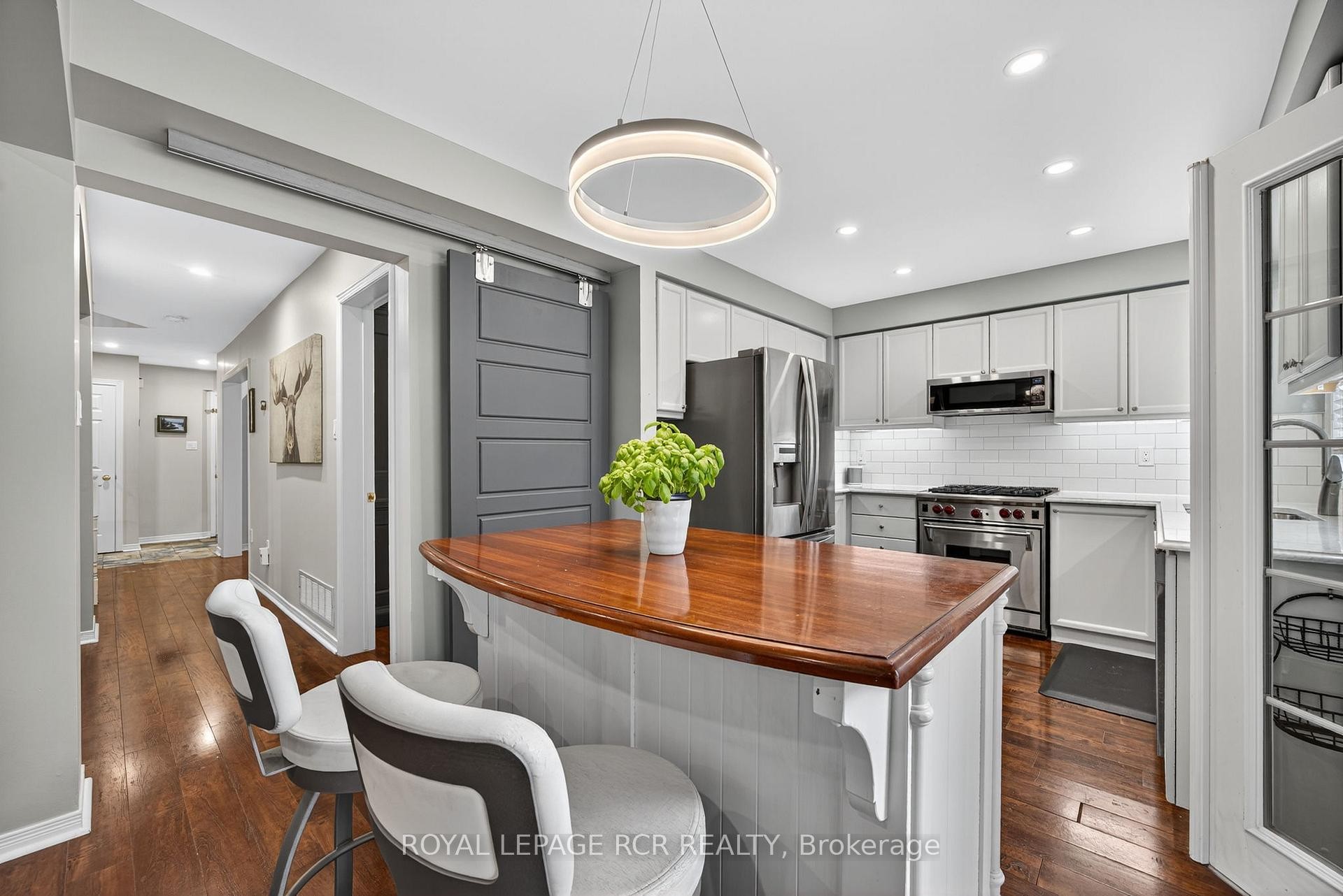 









165


Bonny Meadows

Drive,
Aurora,




ON
L4G 6N1

