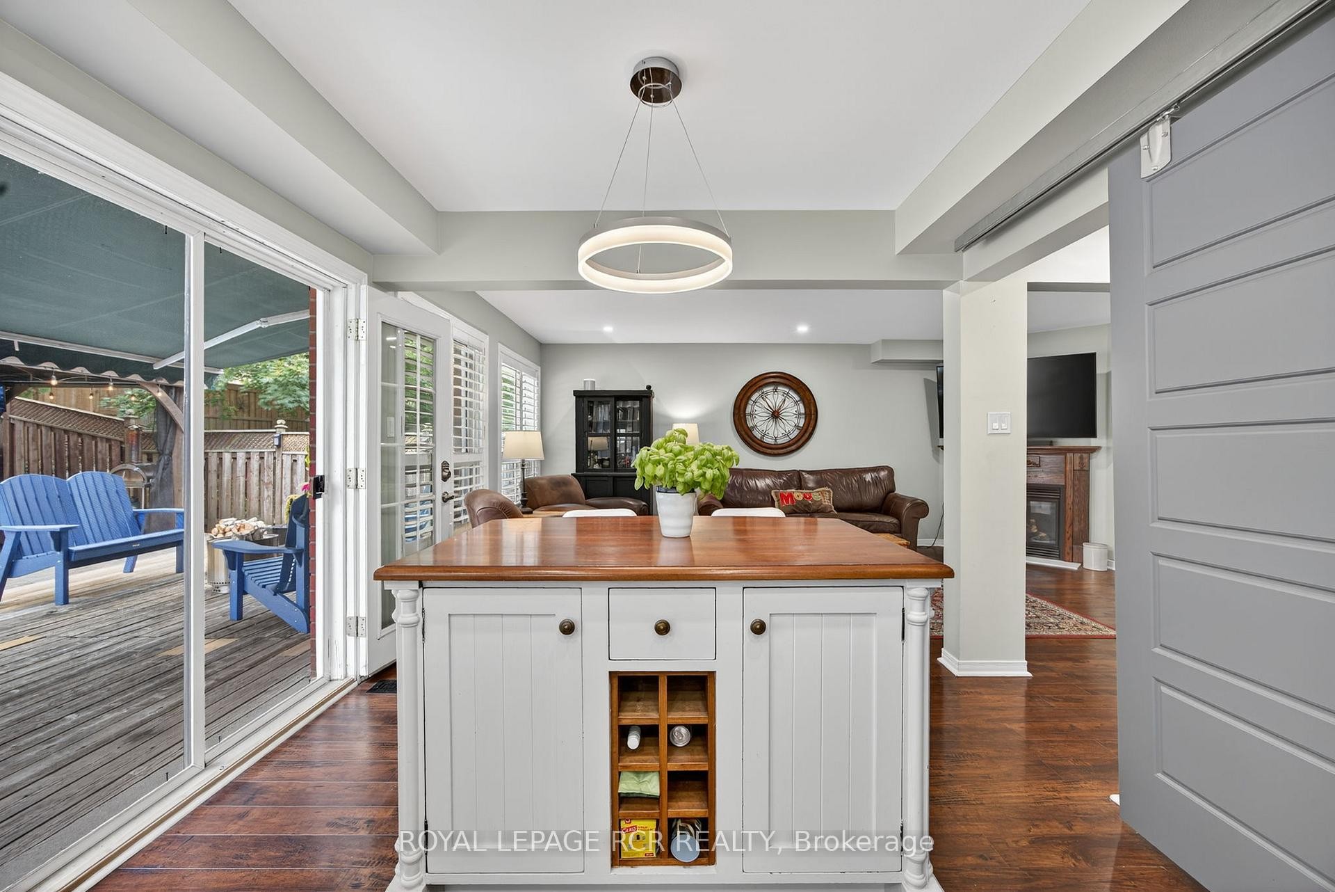 









165


Bonny Meadows

Drive,
Aurora,




ON
L4G 6N1

