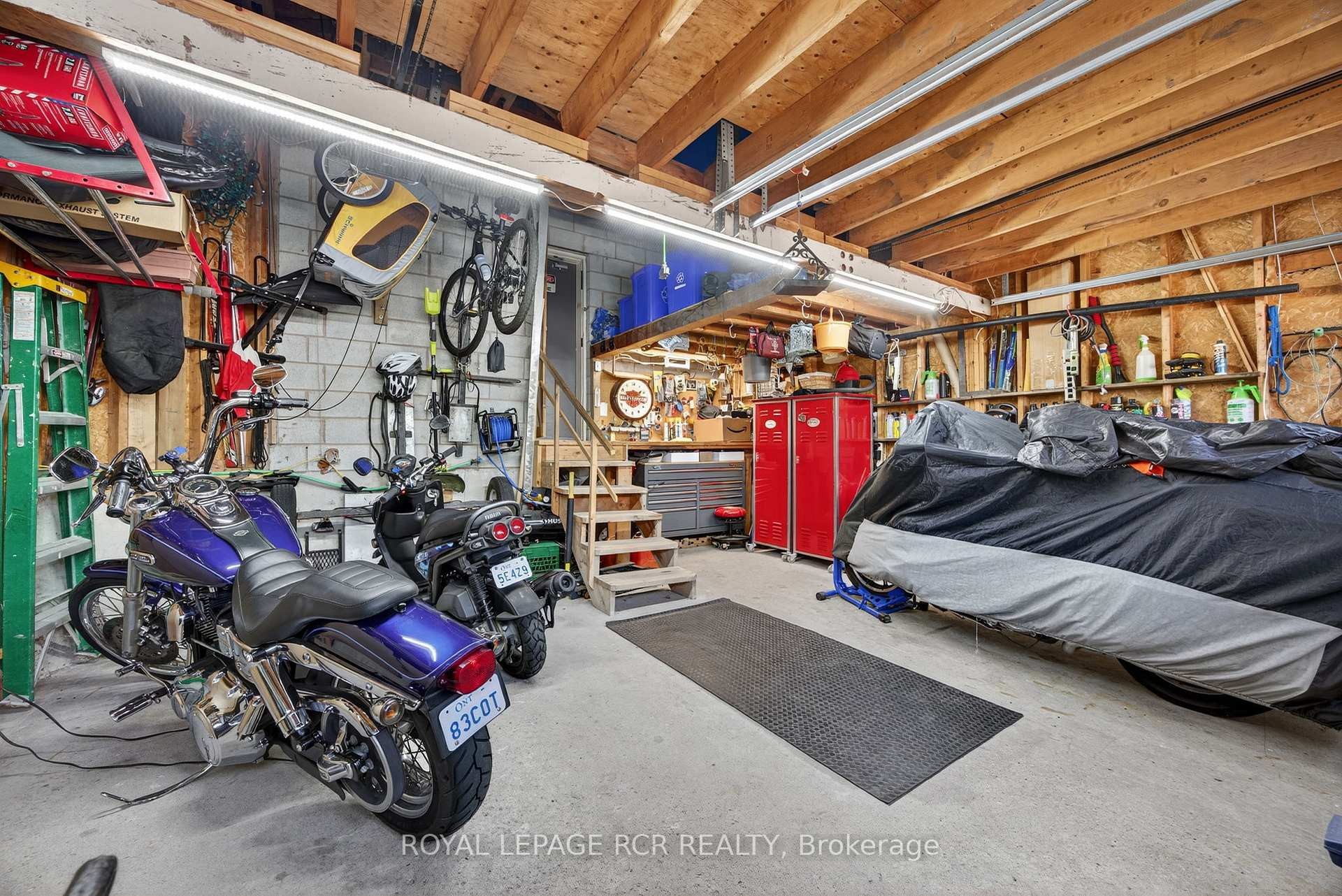 









165


Bonny Meadows

Drive,
Aurora,




ON
L4G 6N1

