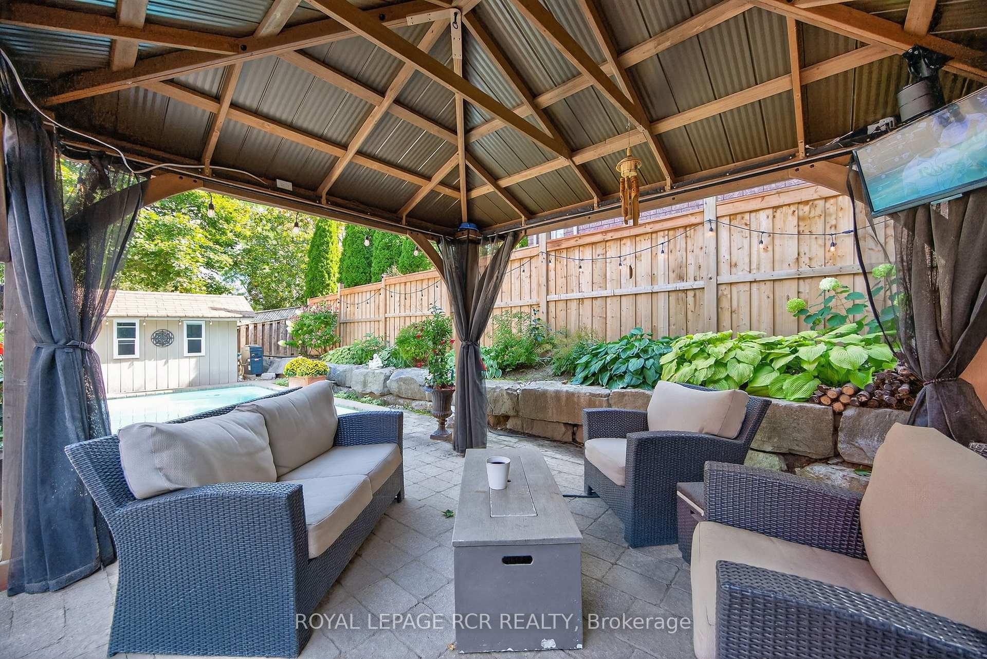 









165


Bonny Meadows

Drive,
Aurora,




ON
L4G 6N1

