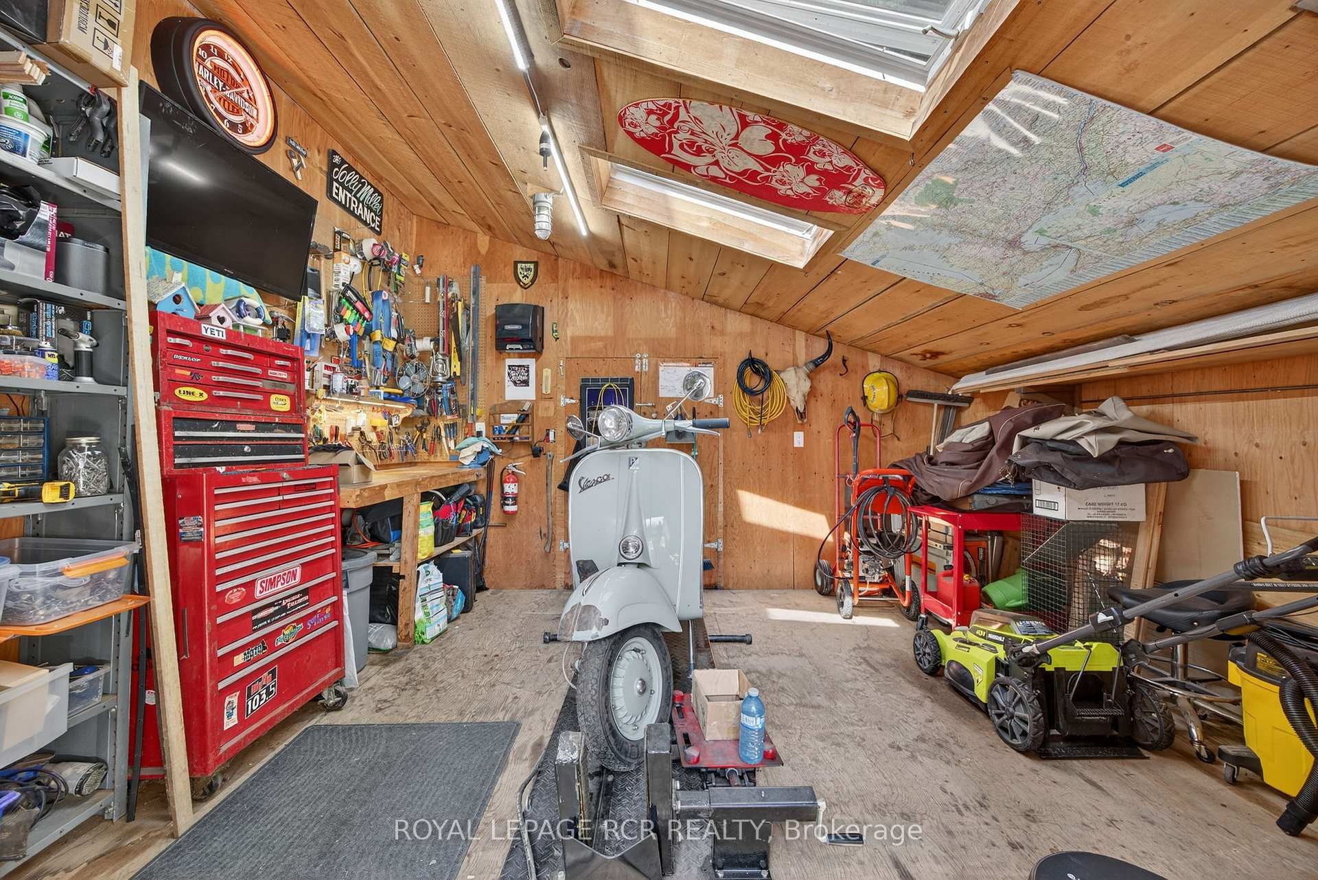 









165


Bonny Meadows

Drive,
Aurora,




ON
L4G 6N1

