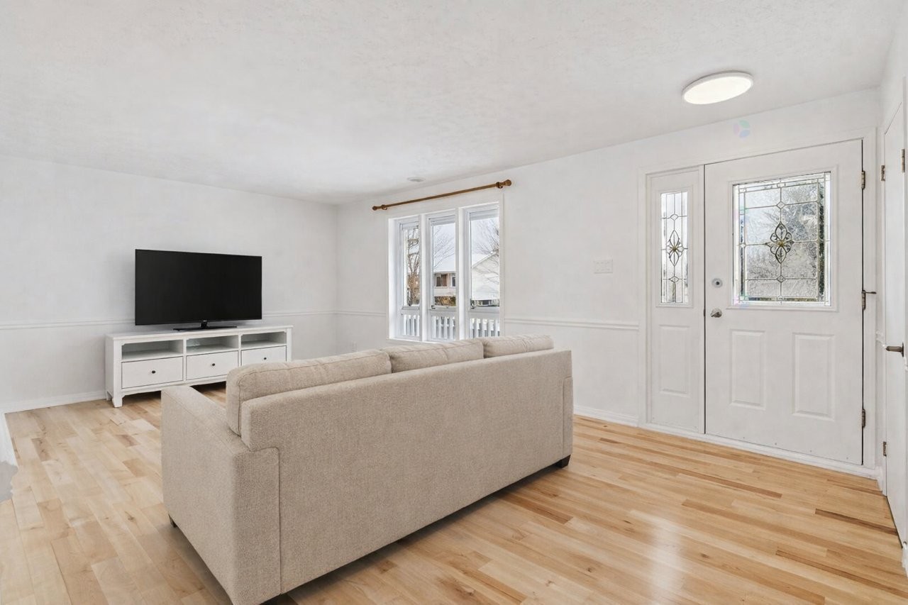 









21


Rue Valpin

,
Gatineau (Masson-Angers),




QC
J8M1G8

