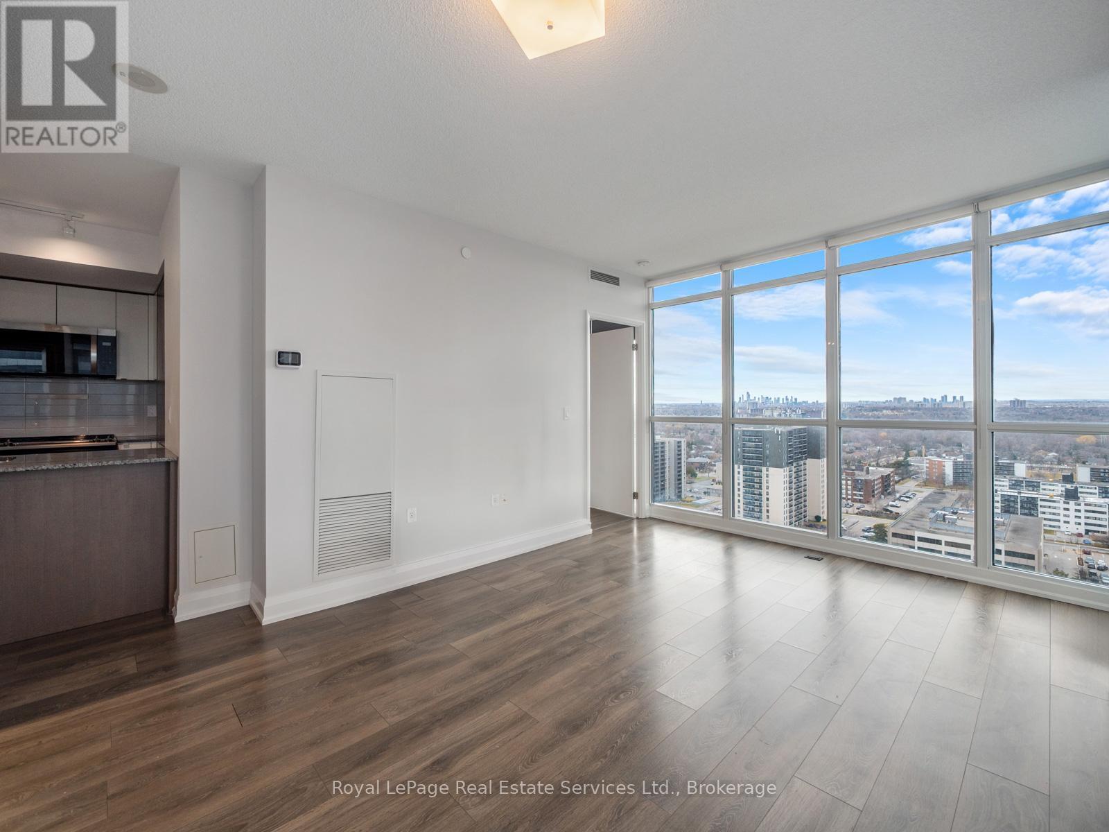 












2107 - 9 VALHALLA INN ROAD

,
Toronto (Islington-City Centre West),




Ontario
M9B1B2

