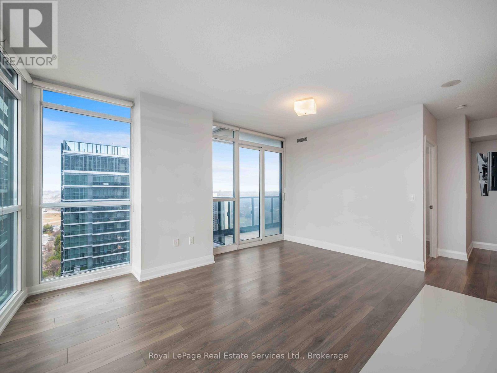 












2107 - 9 VALHALLA INN ROAD

,
Toronto (Islington-City Centre West),




Ontario
M9B1B2

