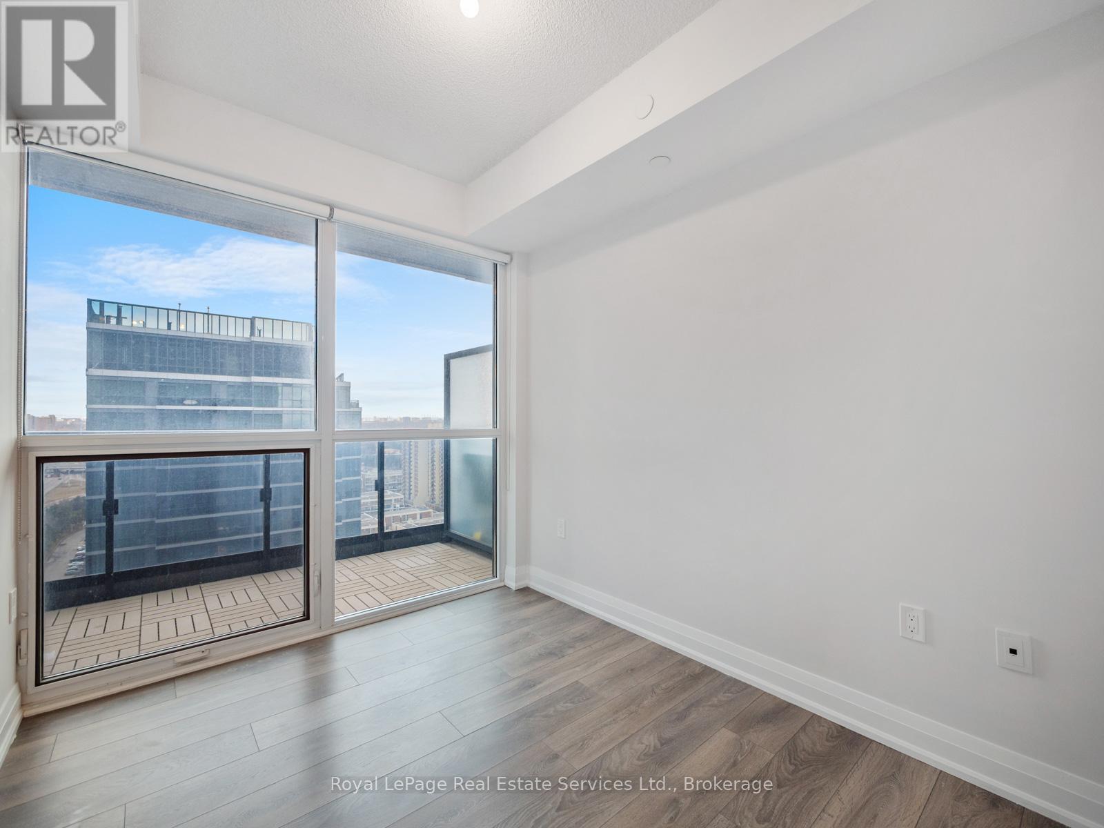 












2107 - 9 VALHALLA INN ROAD

,
Toronto (Islington-City Centre West),




Ontario
M9B1B2

