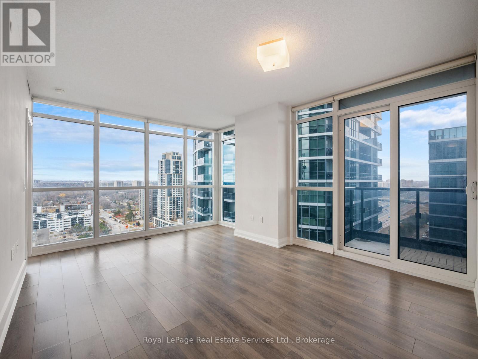 












2107 - 9 VALHALLA INN ROAD

,
Toronto (Islington-City Centre West),




Ontario
M9B1B2

