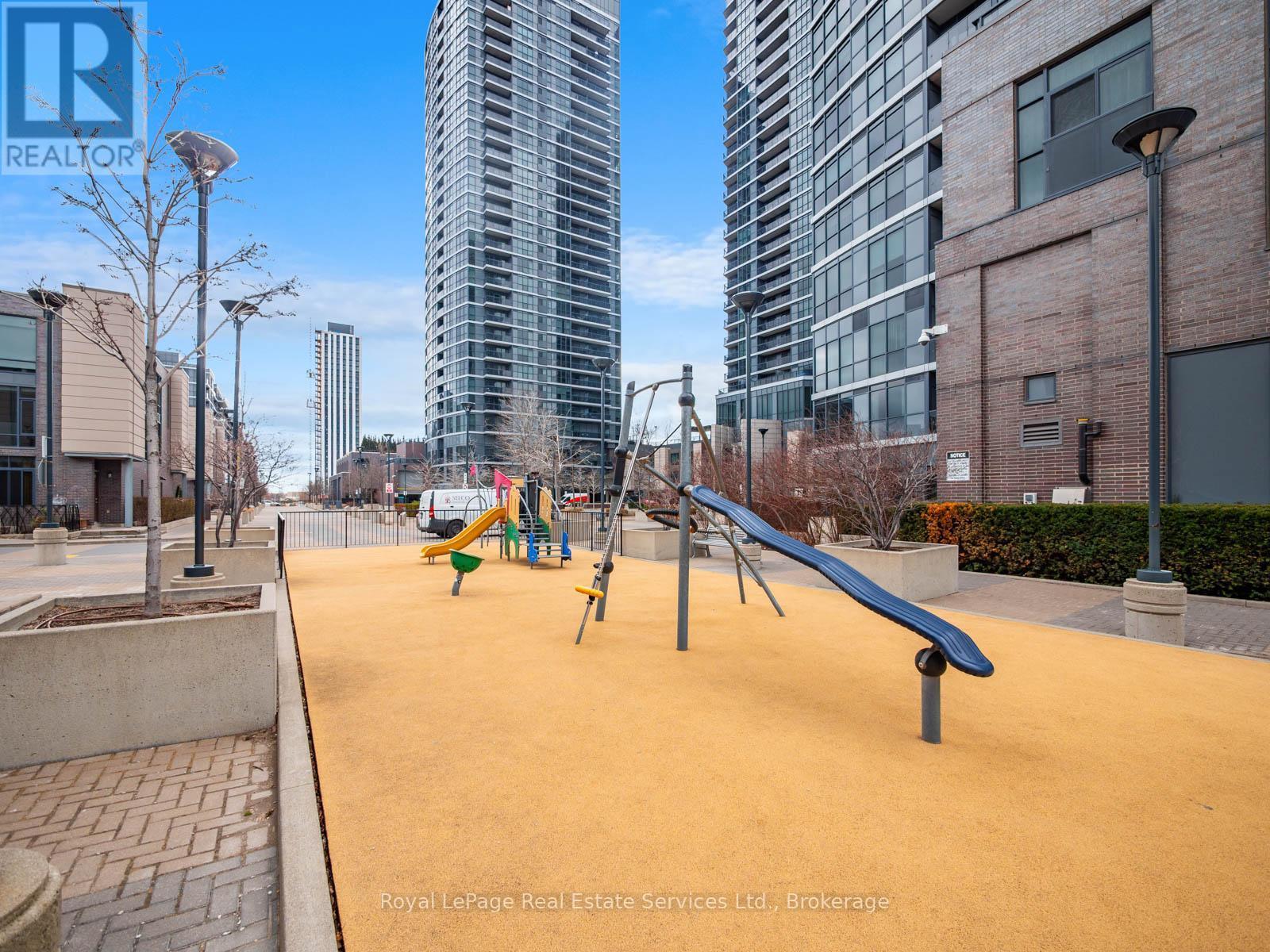 












2107 - 9 VALHALLA INN ROAD

,
Toronto (Islington-City Centre West),




Ontario
M9B1B2

