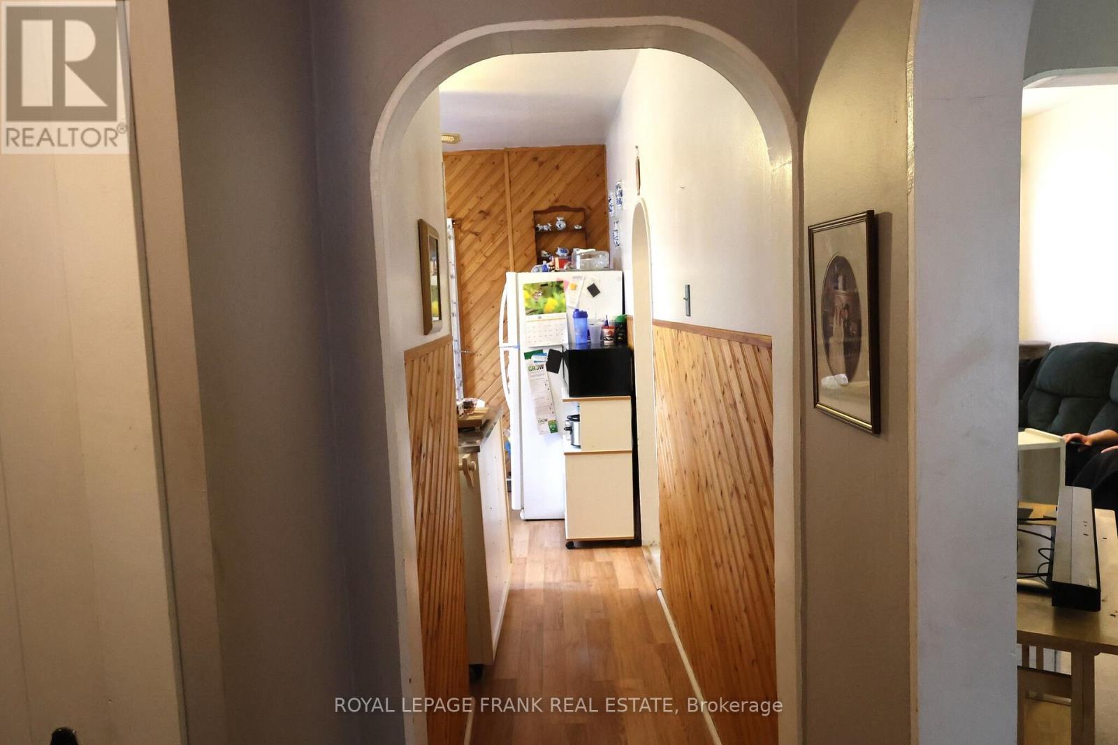 












294 PARKHILL ROAD W

,
Peterborough (Northcrest Ward 5),




Ontario
K9H3H7

