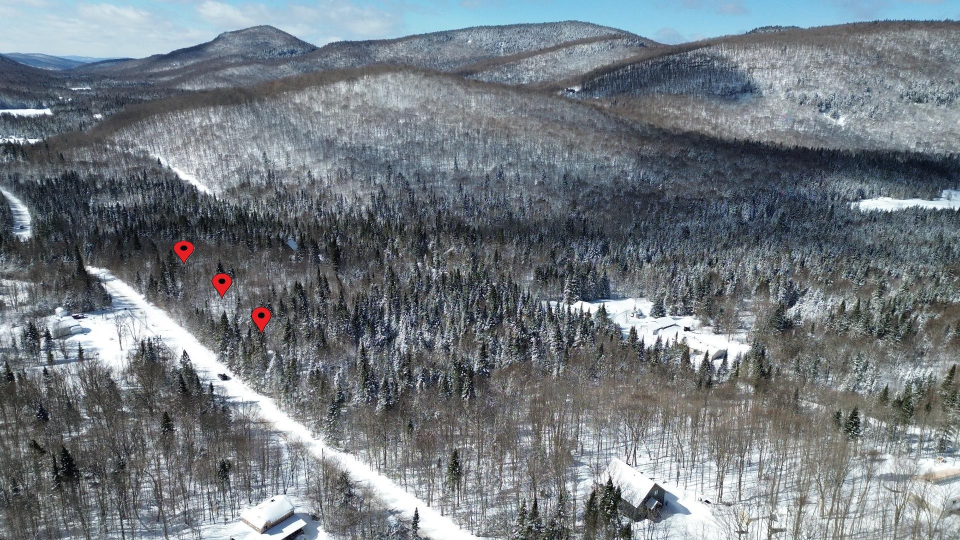 












Ch. Val-Mont

,
Val-des-Lacs,







QC
J0T2P0

