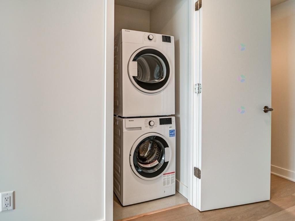 









1288


Rue St-Antoine O.

, 2204,
Montréal (Ville-Marie),




QC
H3C0X6

