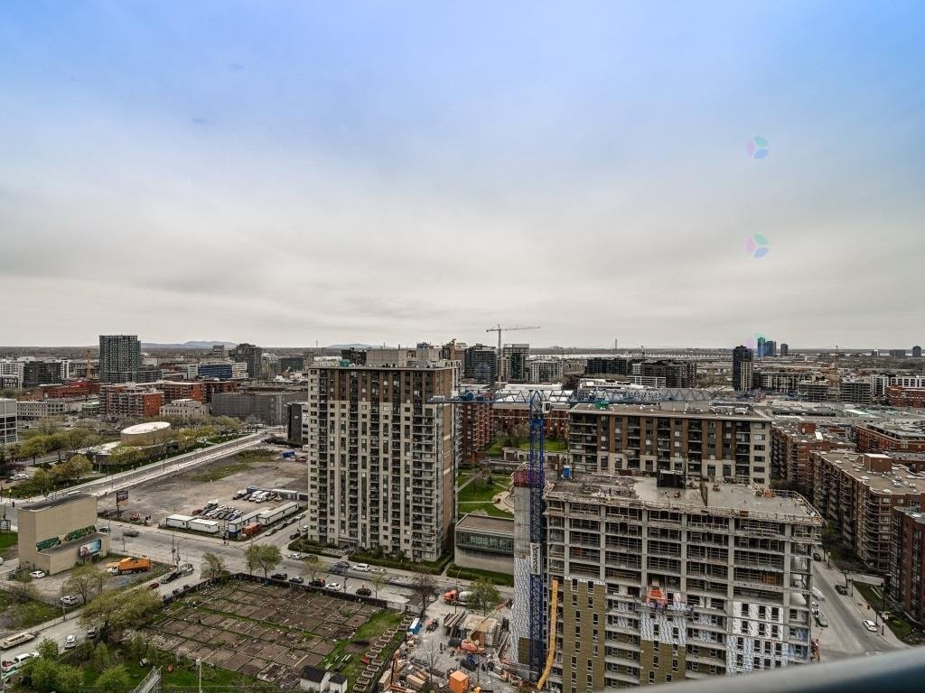 









1288


Rue St-Antoine O.

, 2204,
Montréal (Ville-Marie),




QC
H3C0X6

