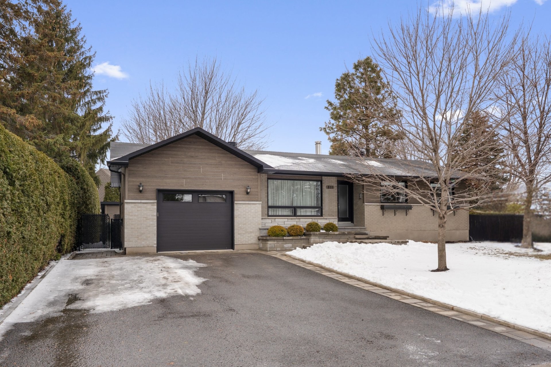 









811


Rue Vaudreuil

,
Repentigny (Repentigny),




QC
J5Y1A6

