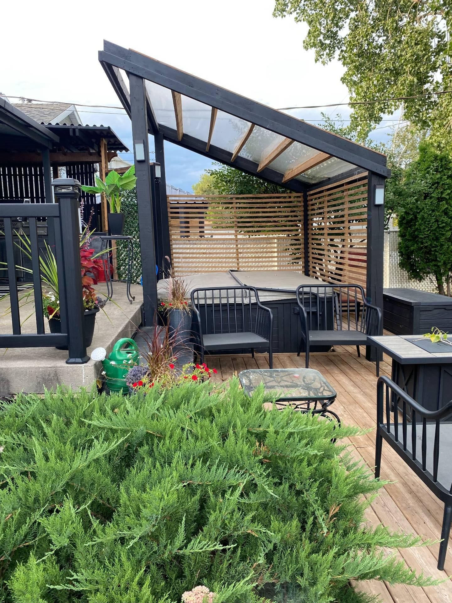 









1246


Rue des Mélèzes

,
Longueuil (Saint-Hubert),




QC
J3Y8S8

