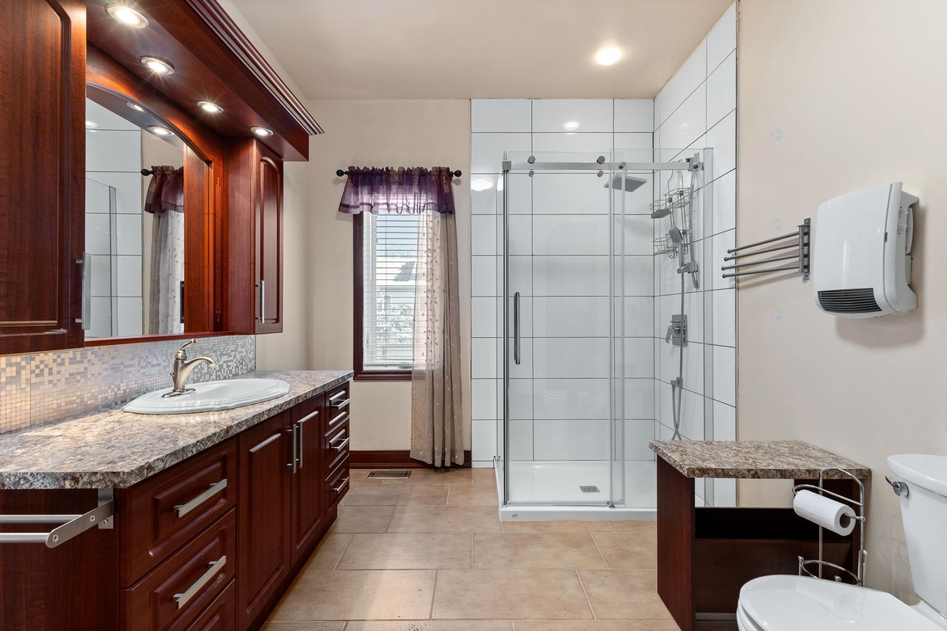 









79


Rue Jean-Louis-Morin

,
Gatineau (Aylmer),




QC
J9J0N5

