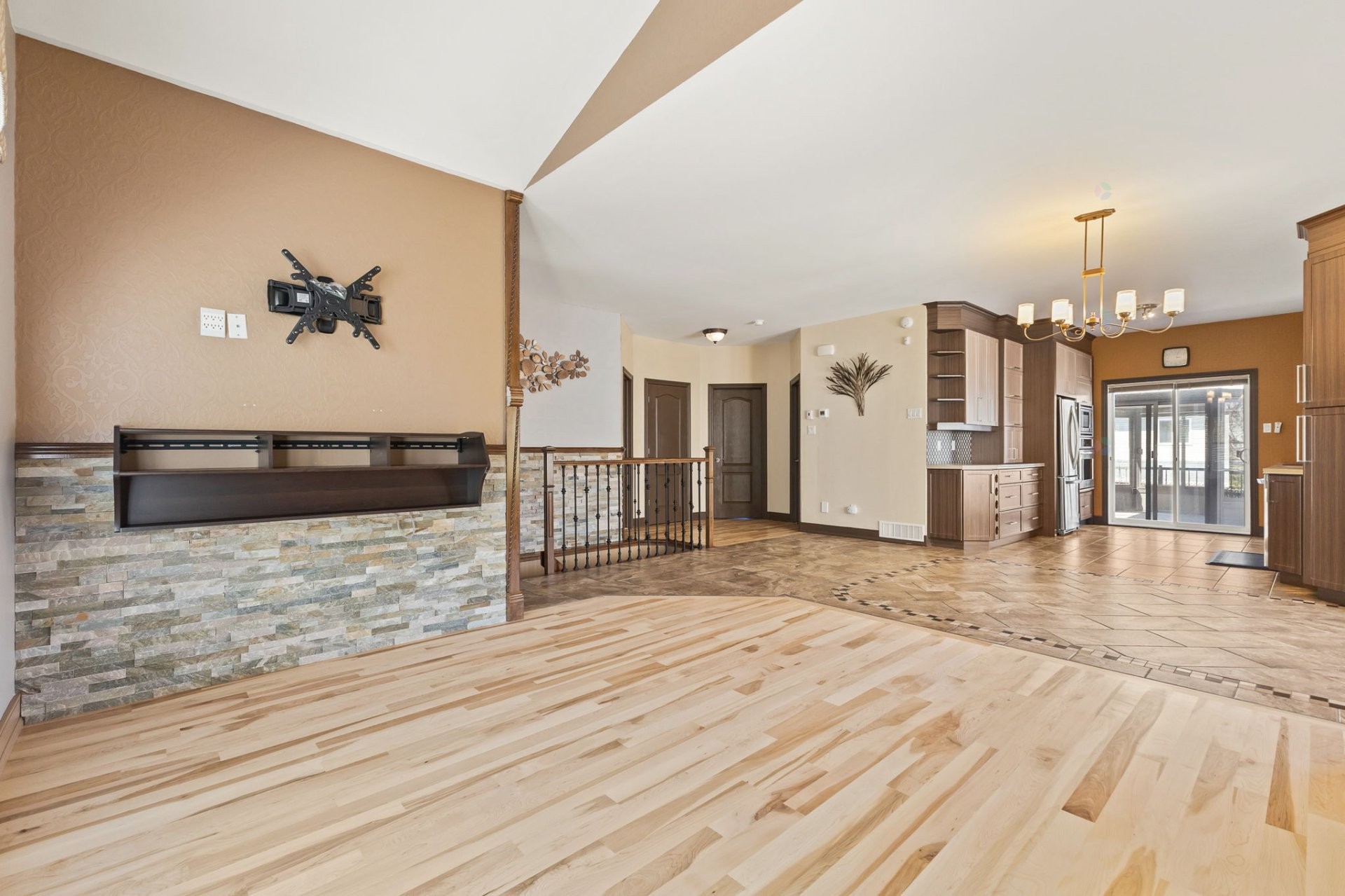 









79


Rue Jean-Louis-Morin

,
Gatineau (Aylmer),




QC
J9J0N5

