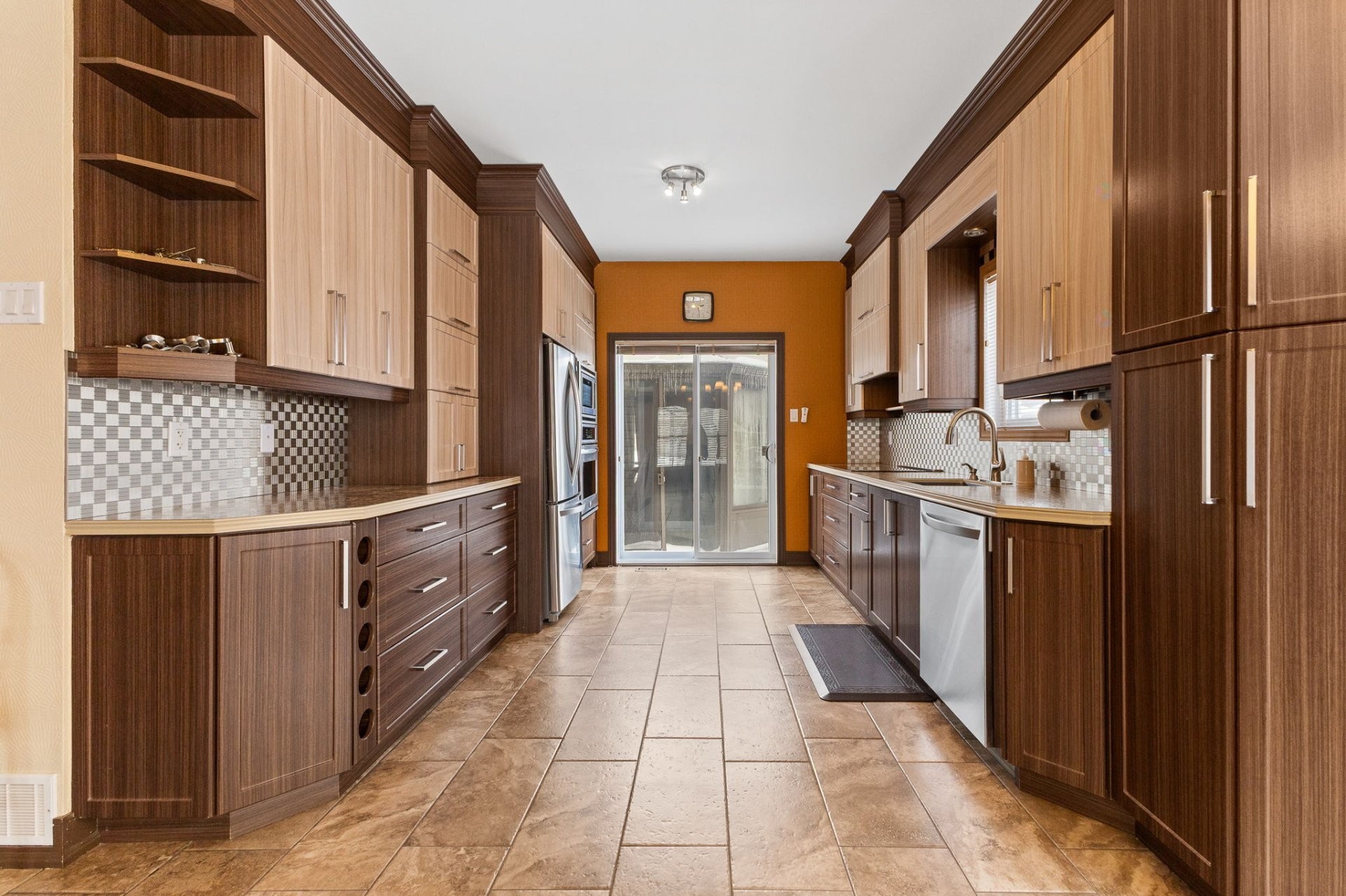 









79


Rue Jean-Louis-Morin

,
Gatineau (Aylmer),




QC
J9J0N5

