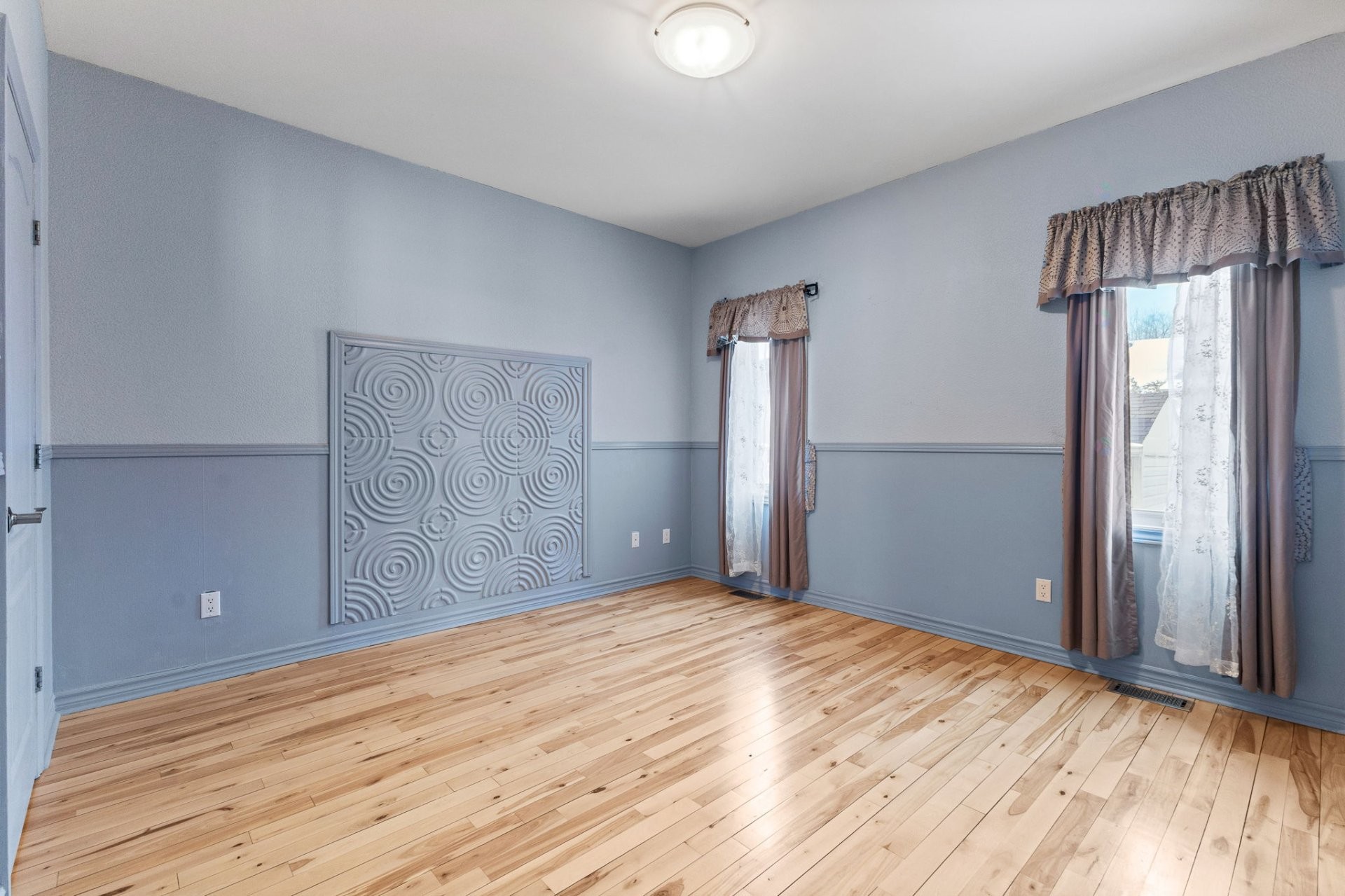 









79


Rue Jean-Louis-Morin

,
Gatineau (Aylmer),




QC
J9J0N5

