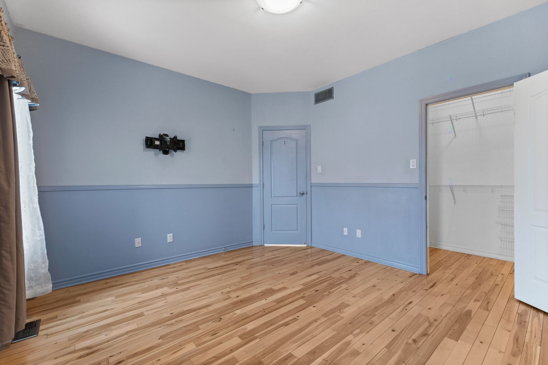 









79


Rue Jean-Louis-Morin

,
Gatineau (Aylmer),




QC
J9J0N5

