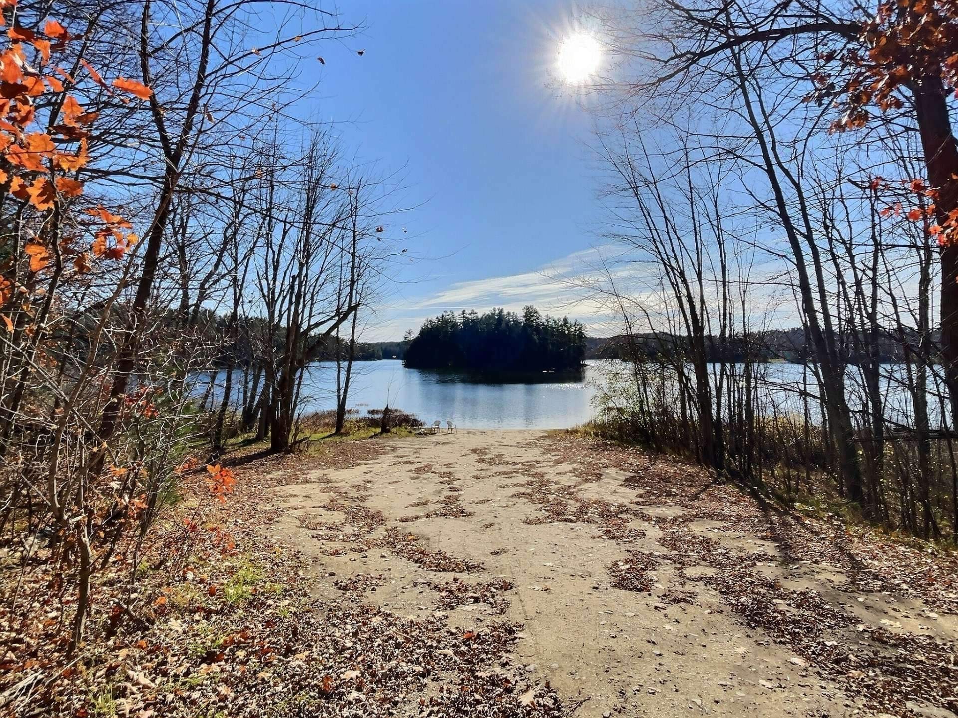 









27


Ch. de la Lyrique

,
Val-des-Monts,







QC
J8N5B3

