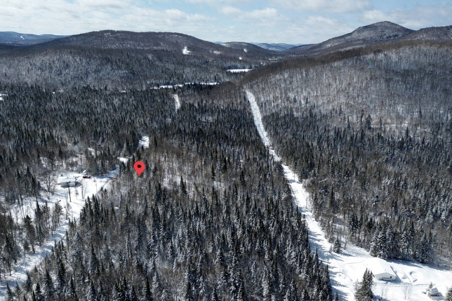 












Ch. Val-Mont

,
Val-des-Lacs,







QC
J0T2P0

