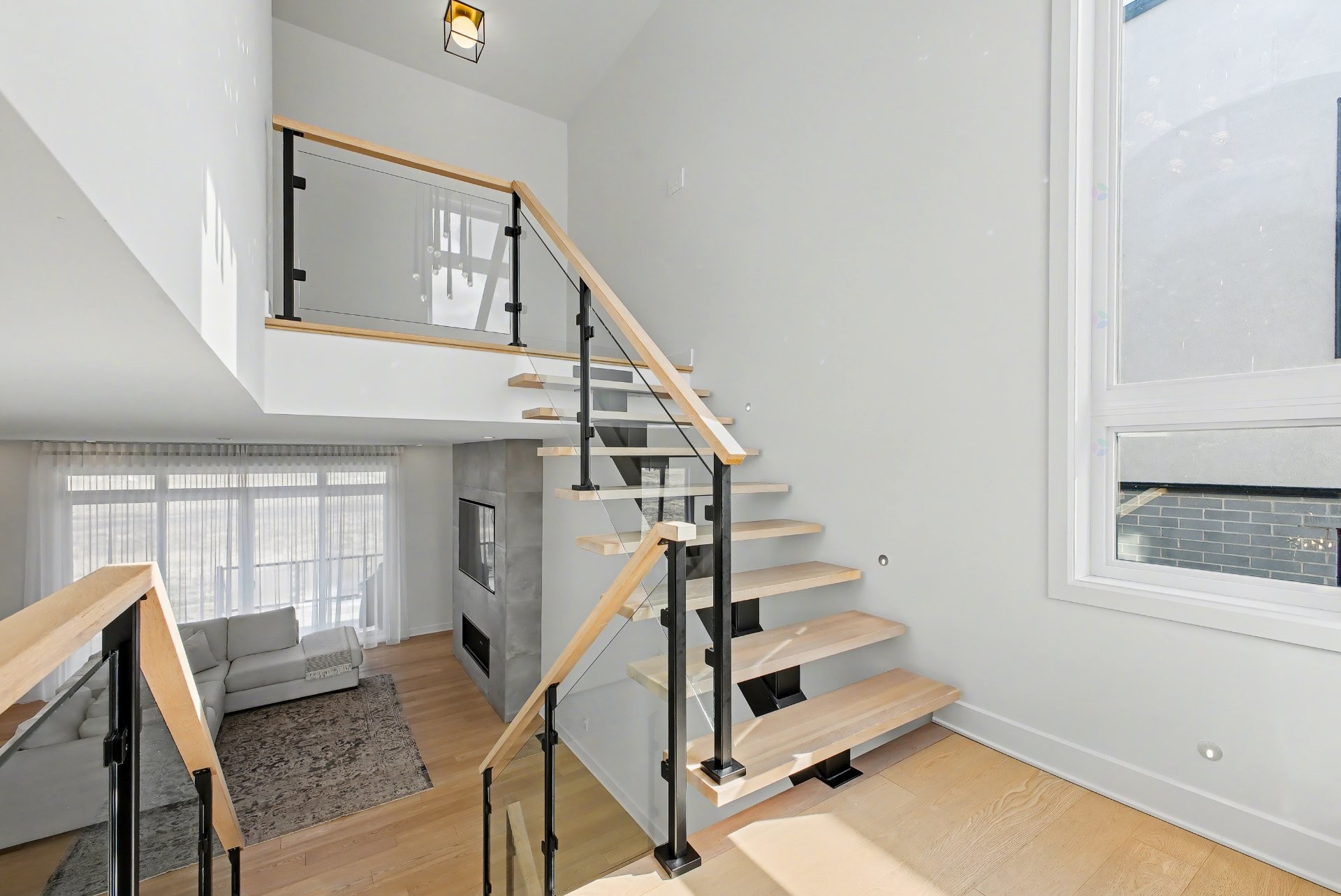 









283


Rue de l'Aigle

,
Carignan,




QC
J3L7C3

