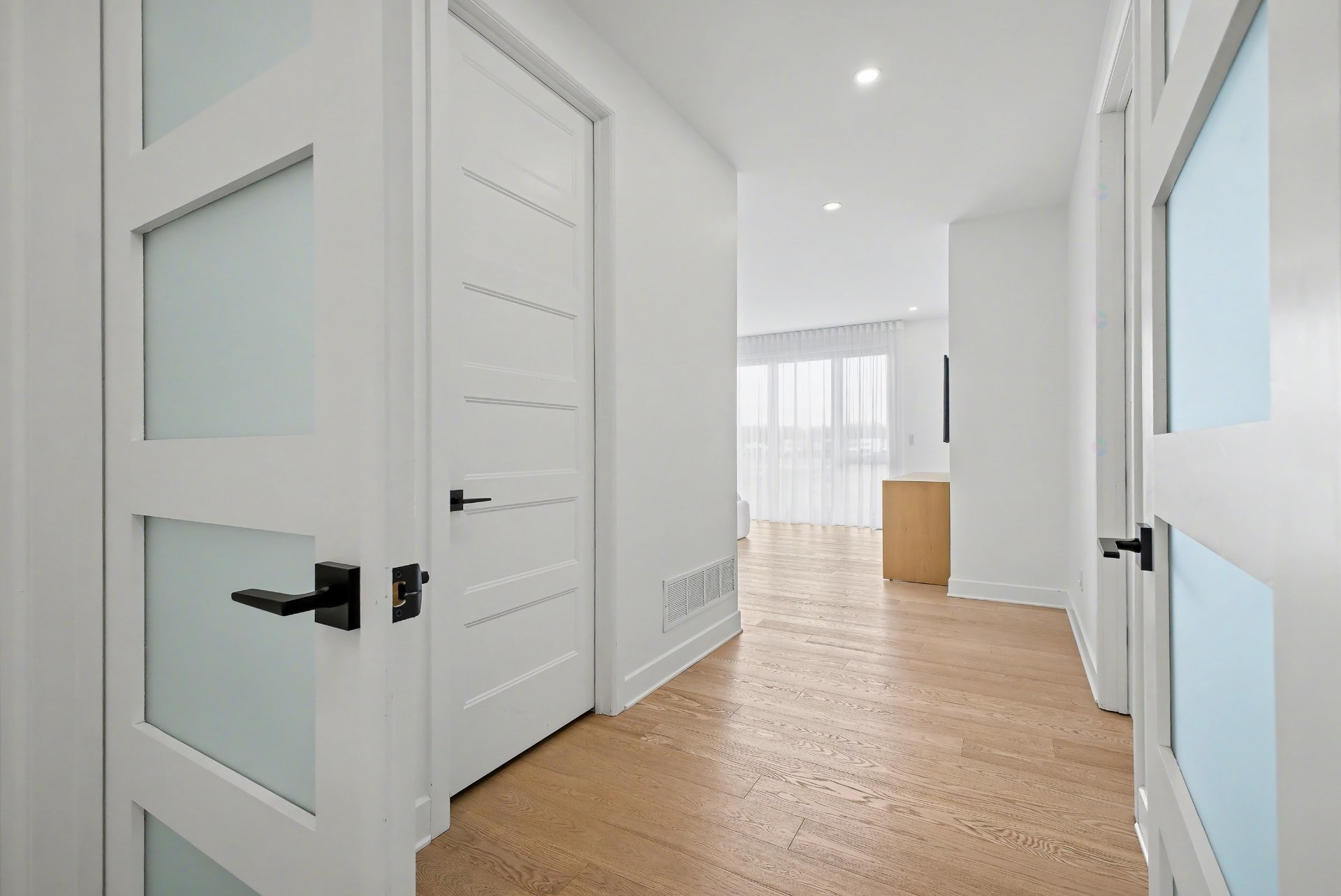 









283


Rue de l'Aigle

,
Carignan,




QC
J3L7C3

