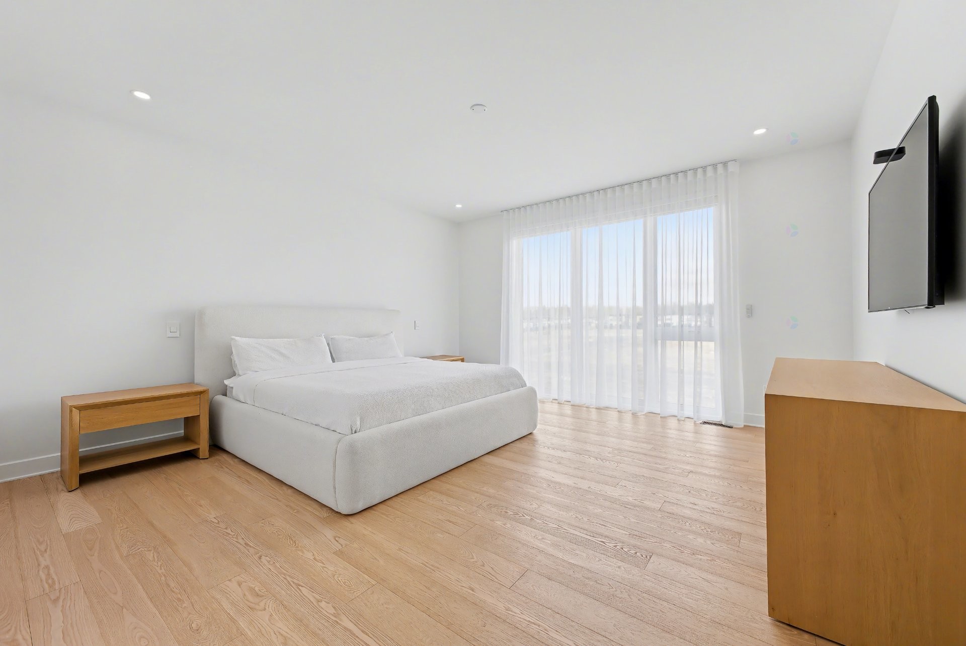 









283


Rue de l'Aigle

,
Carignan,




QC
J3L7C3

