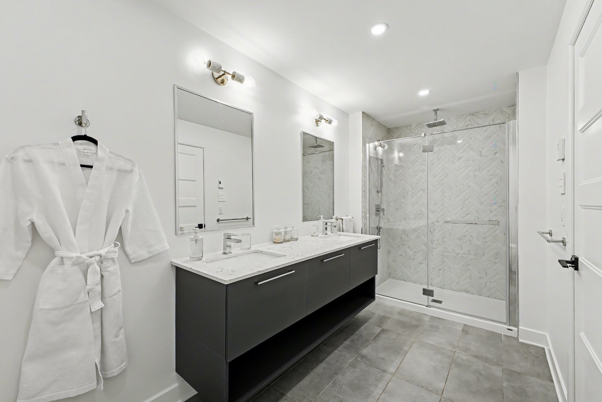 









283


Rue de l'Aigle

,
Carignan,




QC
J3L7C3

