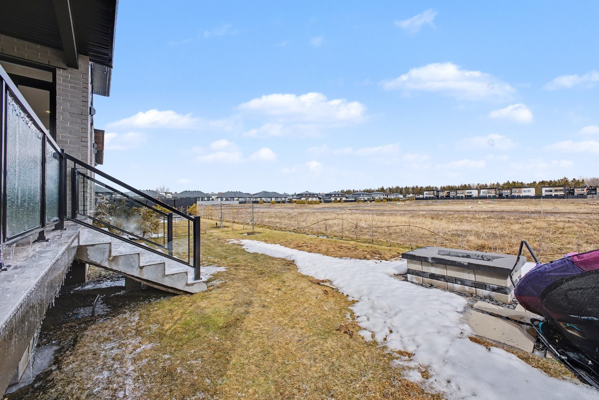 









283


Rue de l'Aigle

,
Carignan,




QC
J3L7C3

