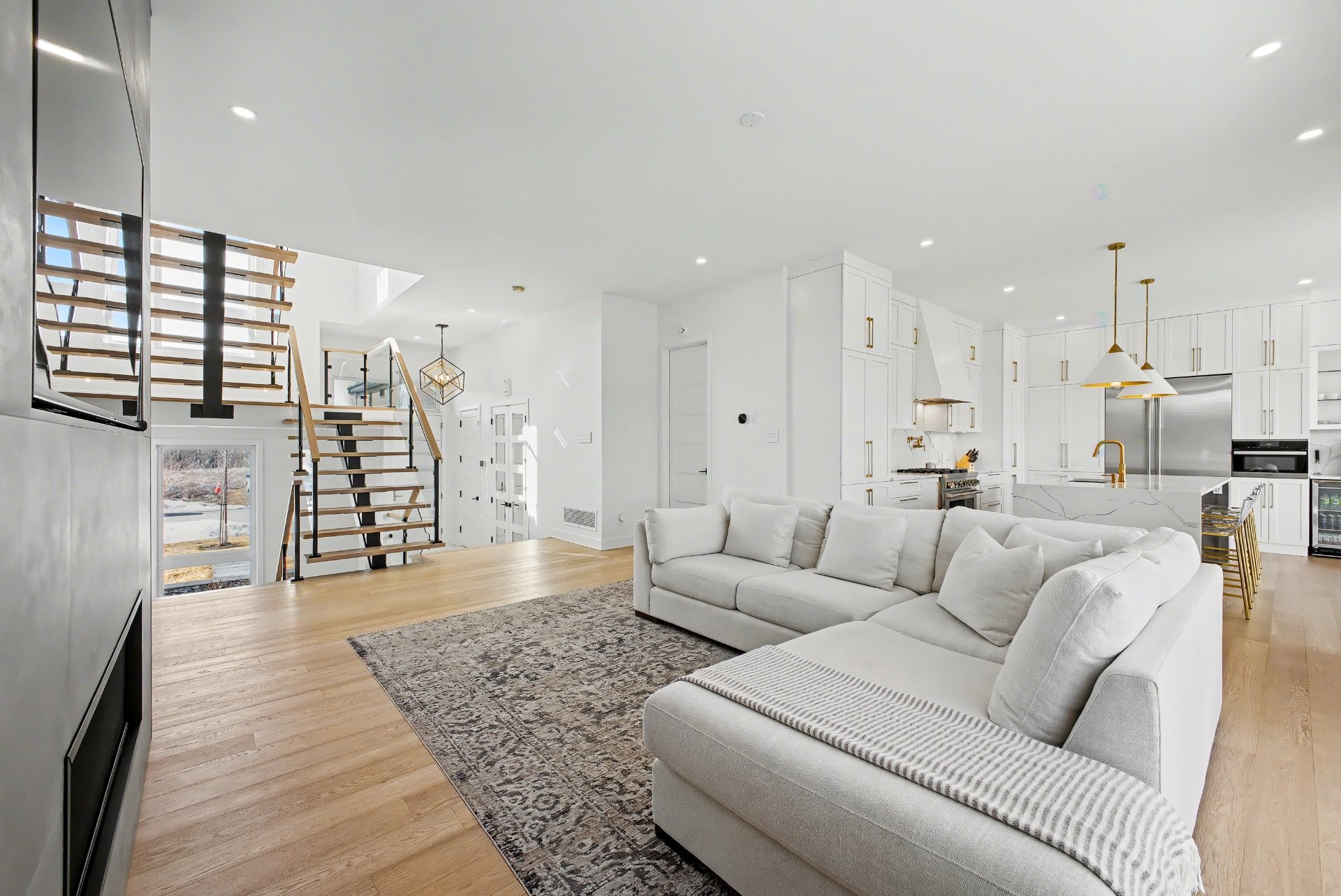 









283


Rue de l'Aigle

,
Carignan,




QC
J3L7C3

