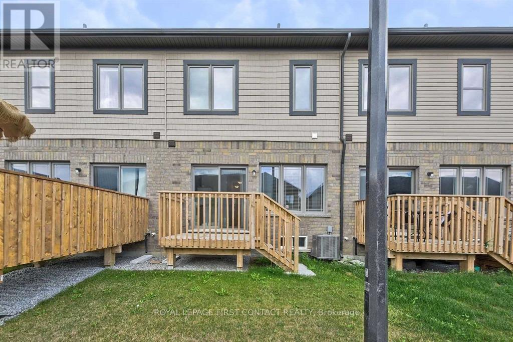 












12 DENEB STREET

,
Barrie,




Ontario
L4M0K6

