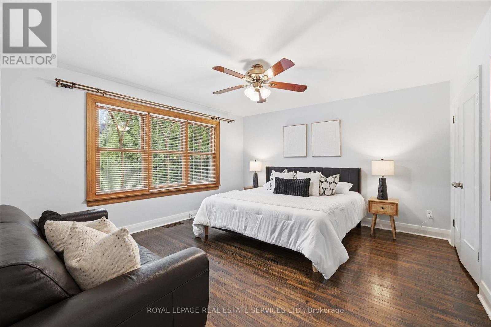 












108 LLOYMINN AVENUE

,
Hamilton,




Ontario
L9G1H6

