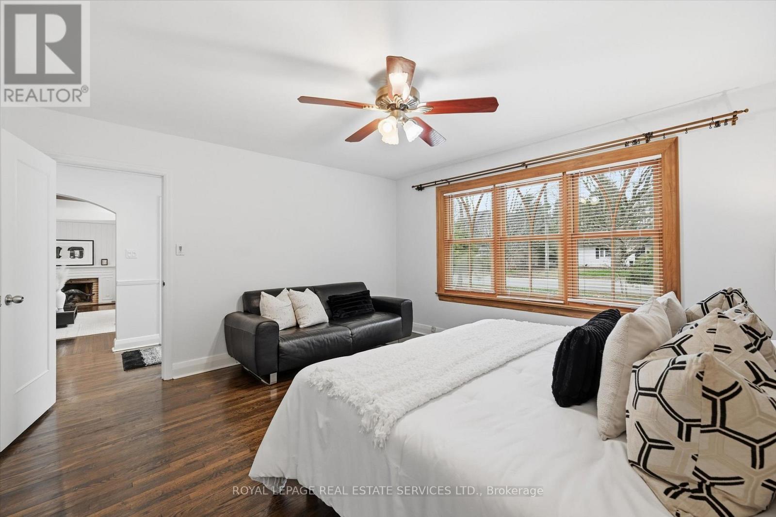 












108 LLOYMINN AVENUE

,
Hamilton,




Ontario
L9G1H6

