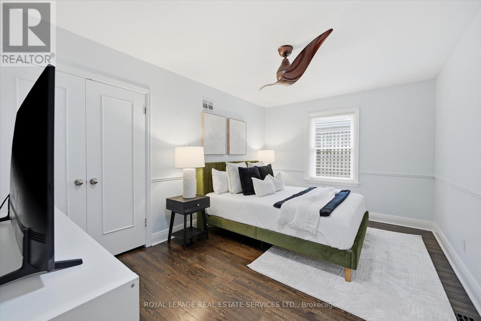 












108 LLOYMINN AVENUE

,
Hamilton,




Ontario
L9G1H6

