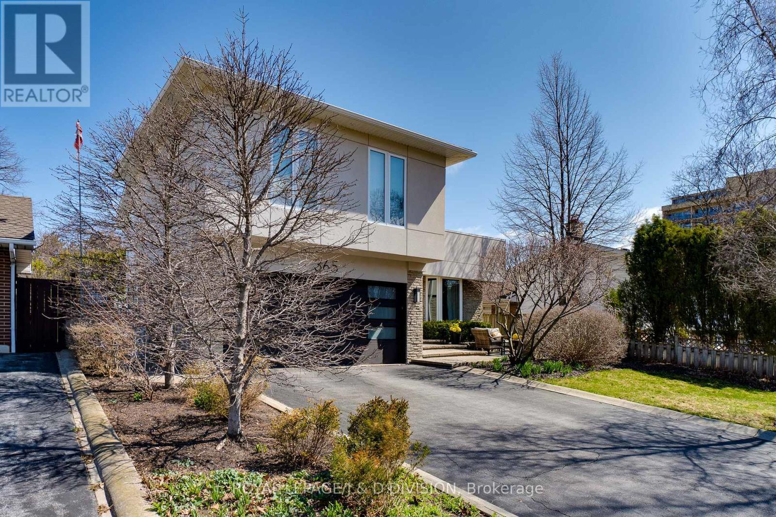 












365 LYNN PLACE

,
Oakville,




Ontario
L6H2C5

