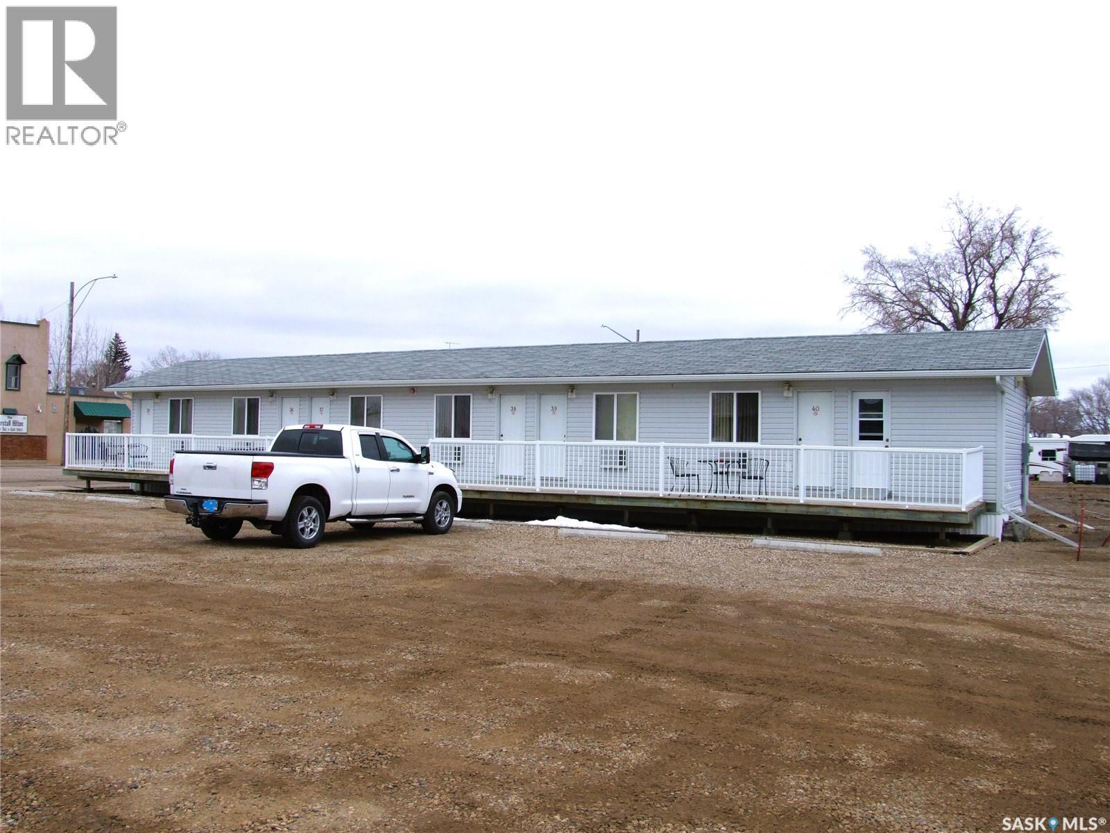 












401 Martin STREET

,
Burstall,




Saskatchewan
S0N0H0

