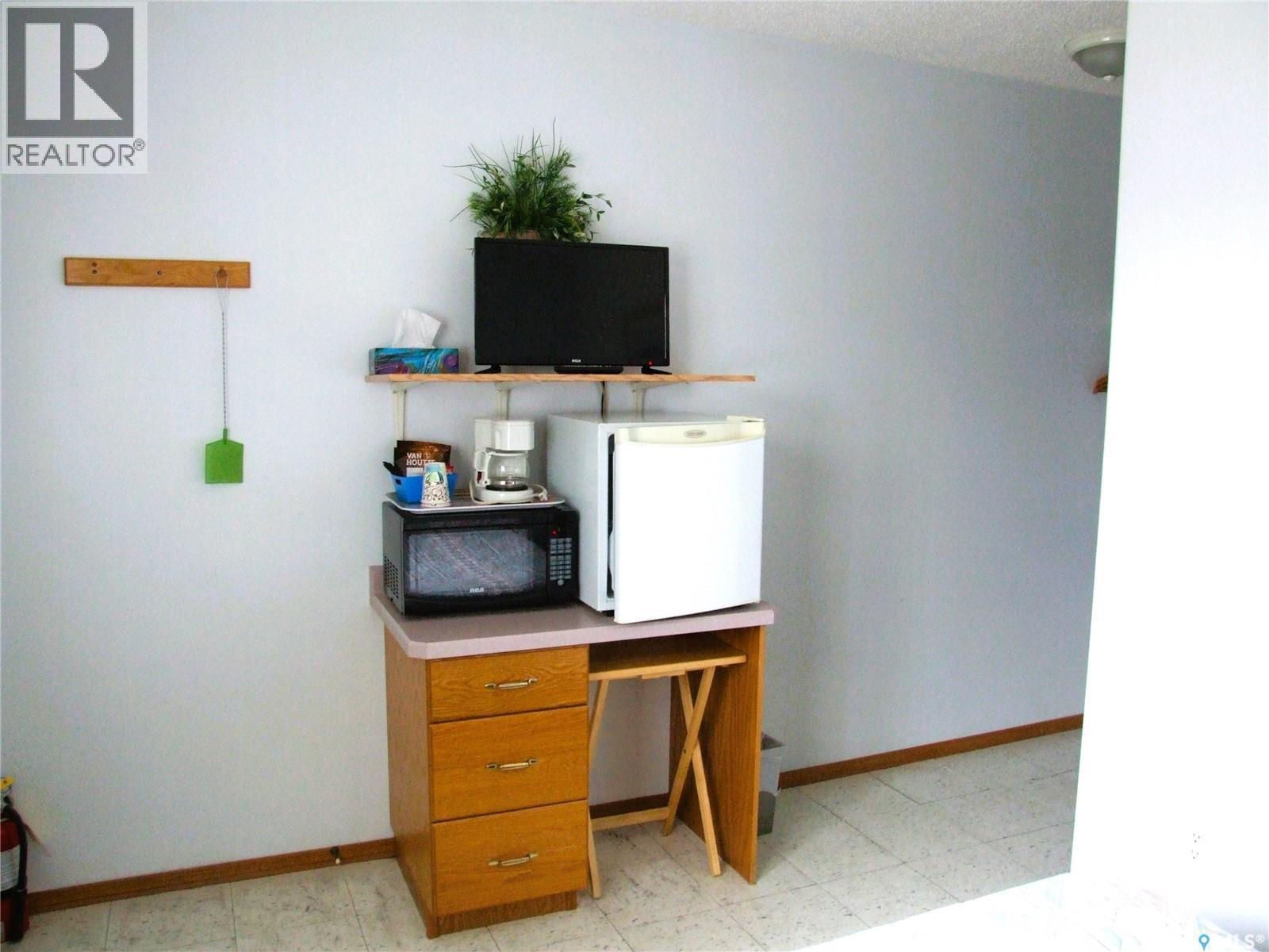 












401 Martin STREET

,
Burstall,




Saskatchewan
S0N0H0

