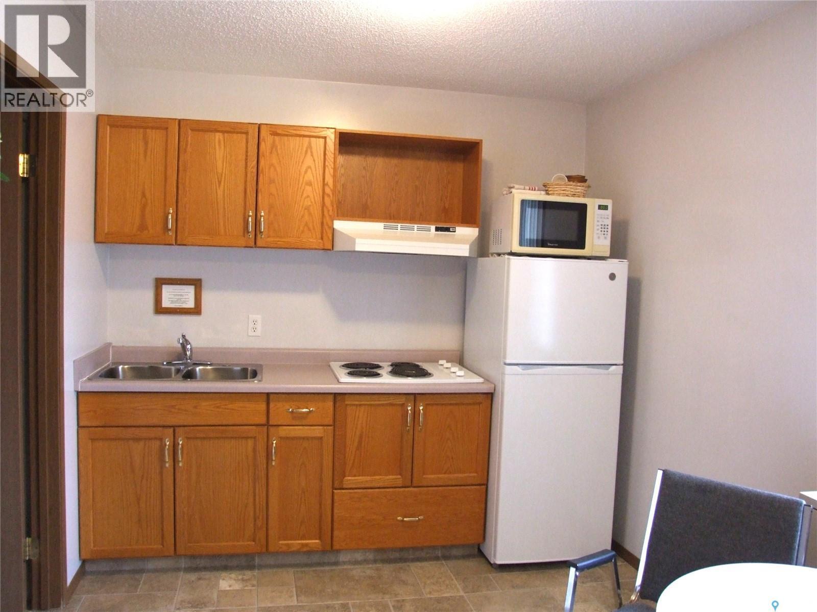 












401 Martin STREET

,
Burstall,




Saskatchewan
S0N0H0

