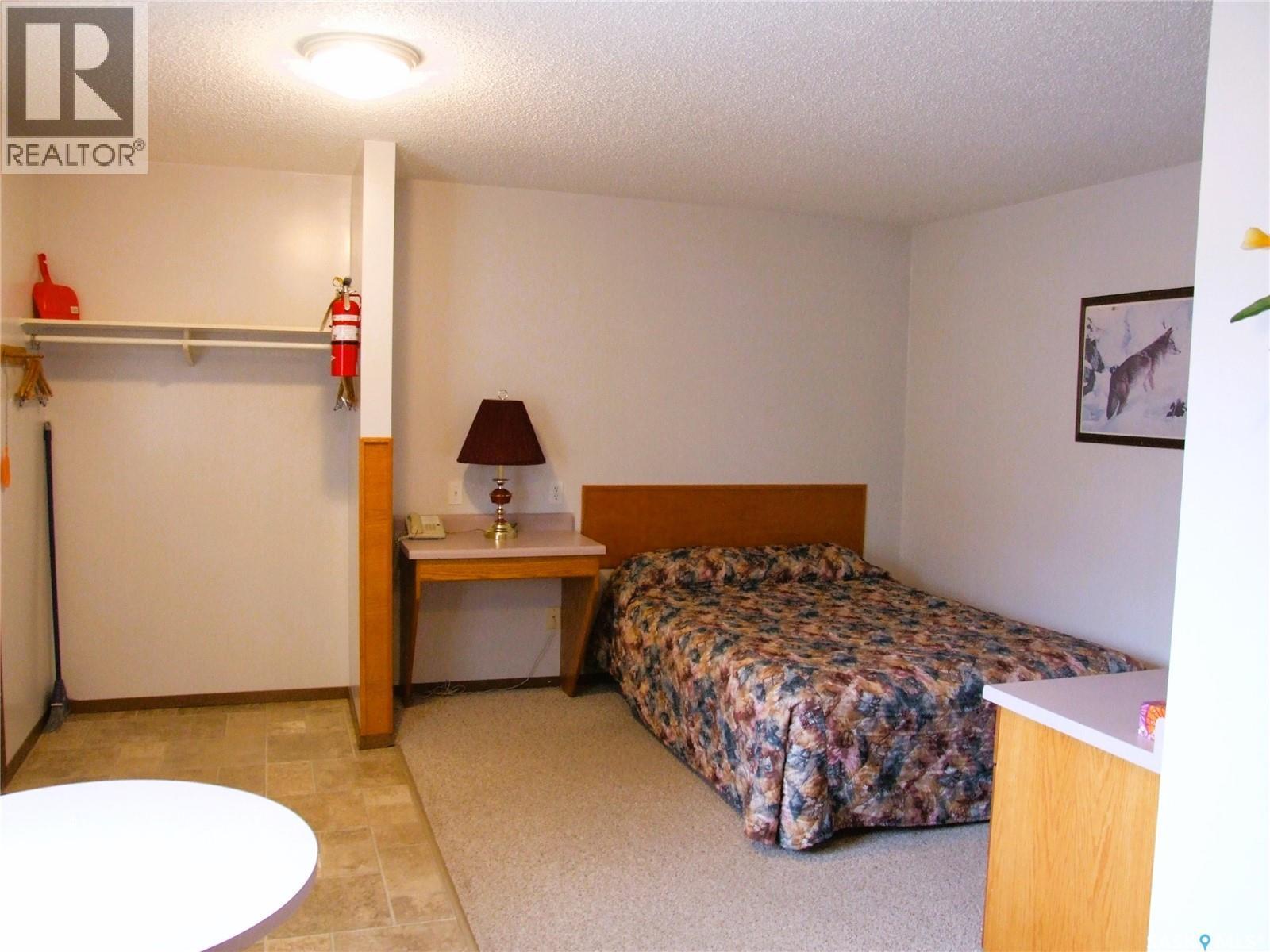 












401 Martin STREET

,
Burstall,




Saskatchewan
S0N0H0


