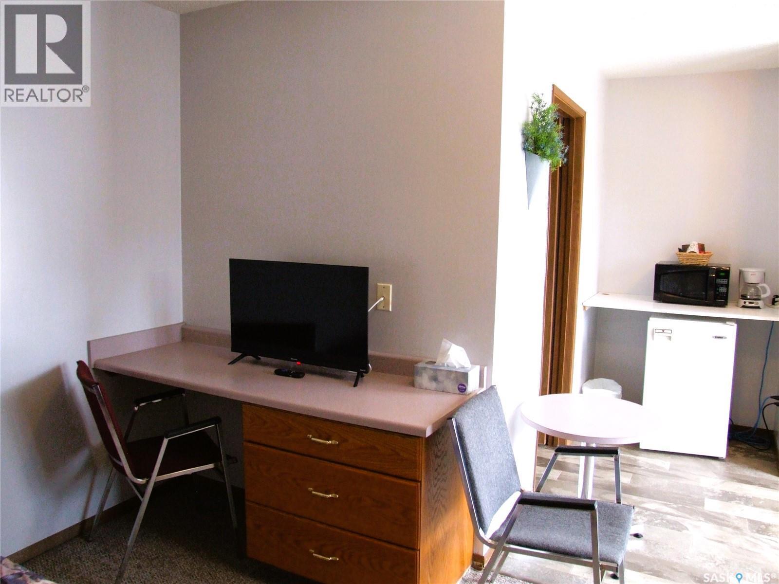 












401 Martin STREET

,
Burstall,




Saskatchewan
S0N0H0

