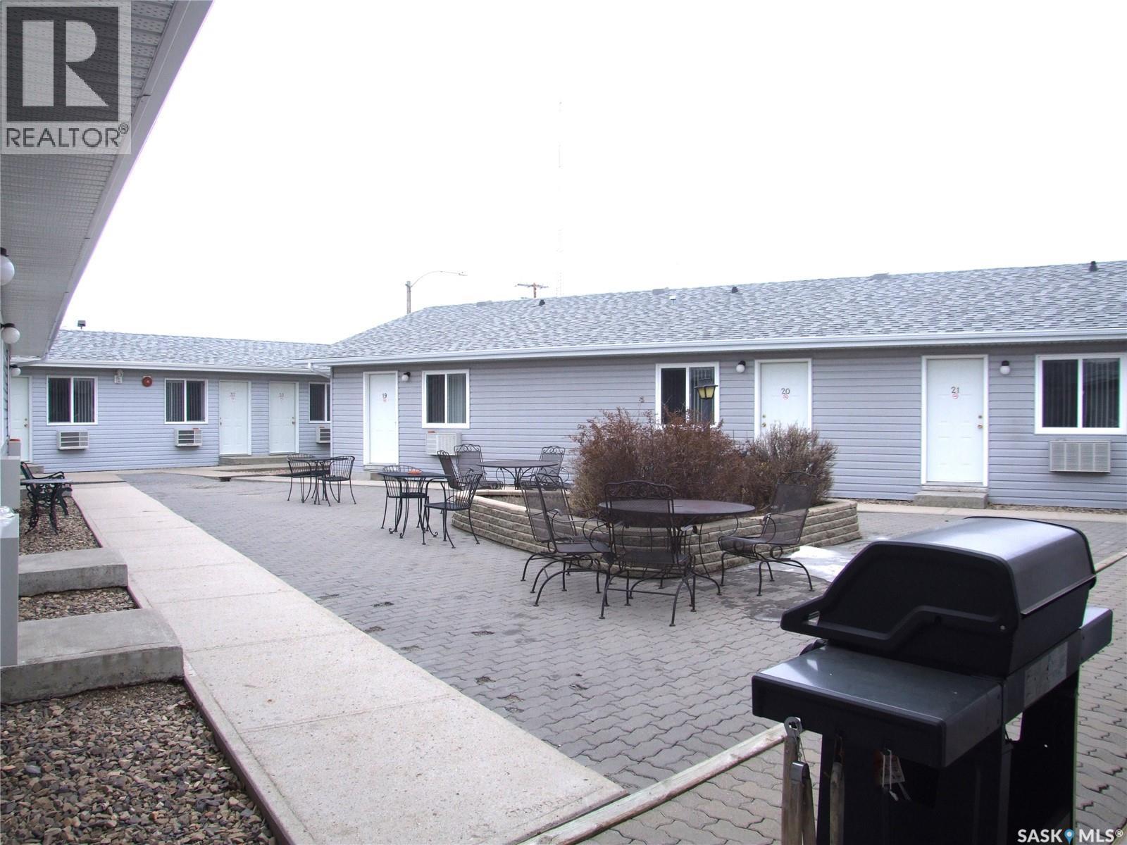 












401 Martin STREET

,
Burstall,




Saskatchewan
S0N0H0

