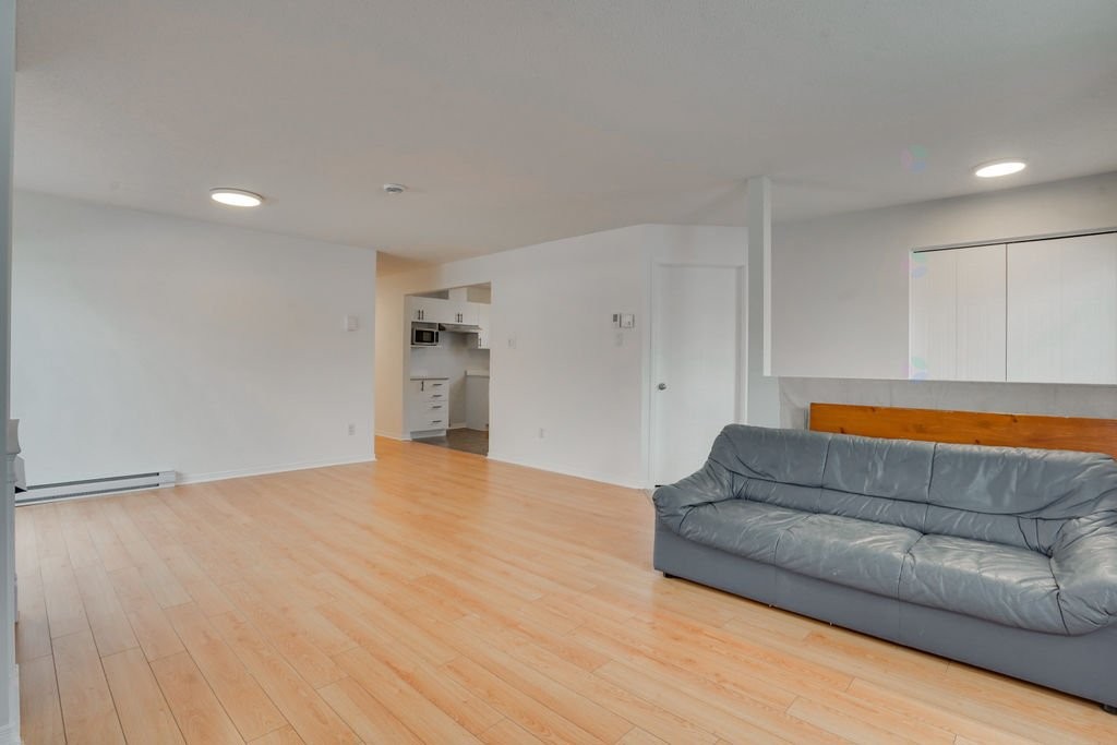 









292


Rue de l'Atmosphère

, 1,
Gatineau (Aylmer),




QC
J9J3V2

