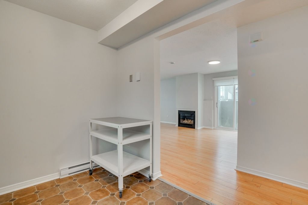 









292


Rue de l'Atmosphère

, 1,
Gatineau (Aylmer),




QC
J9J3V2

