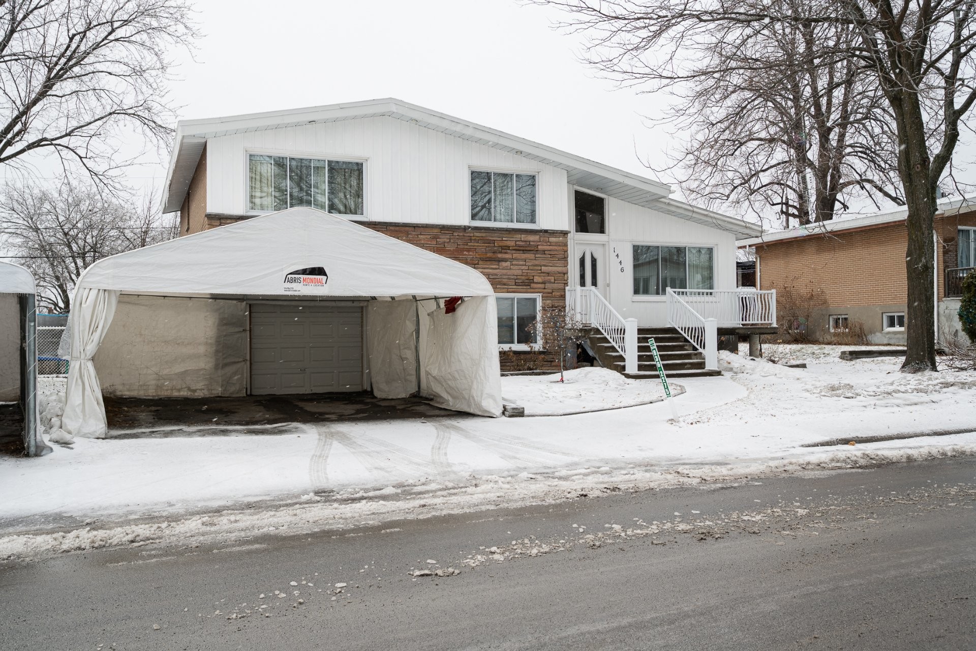 









1446


Rue Franklin

,
Laval (Chomedey),




QC
H7W1K6

