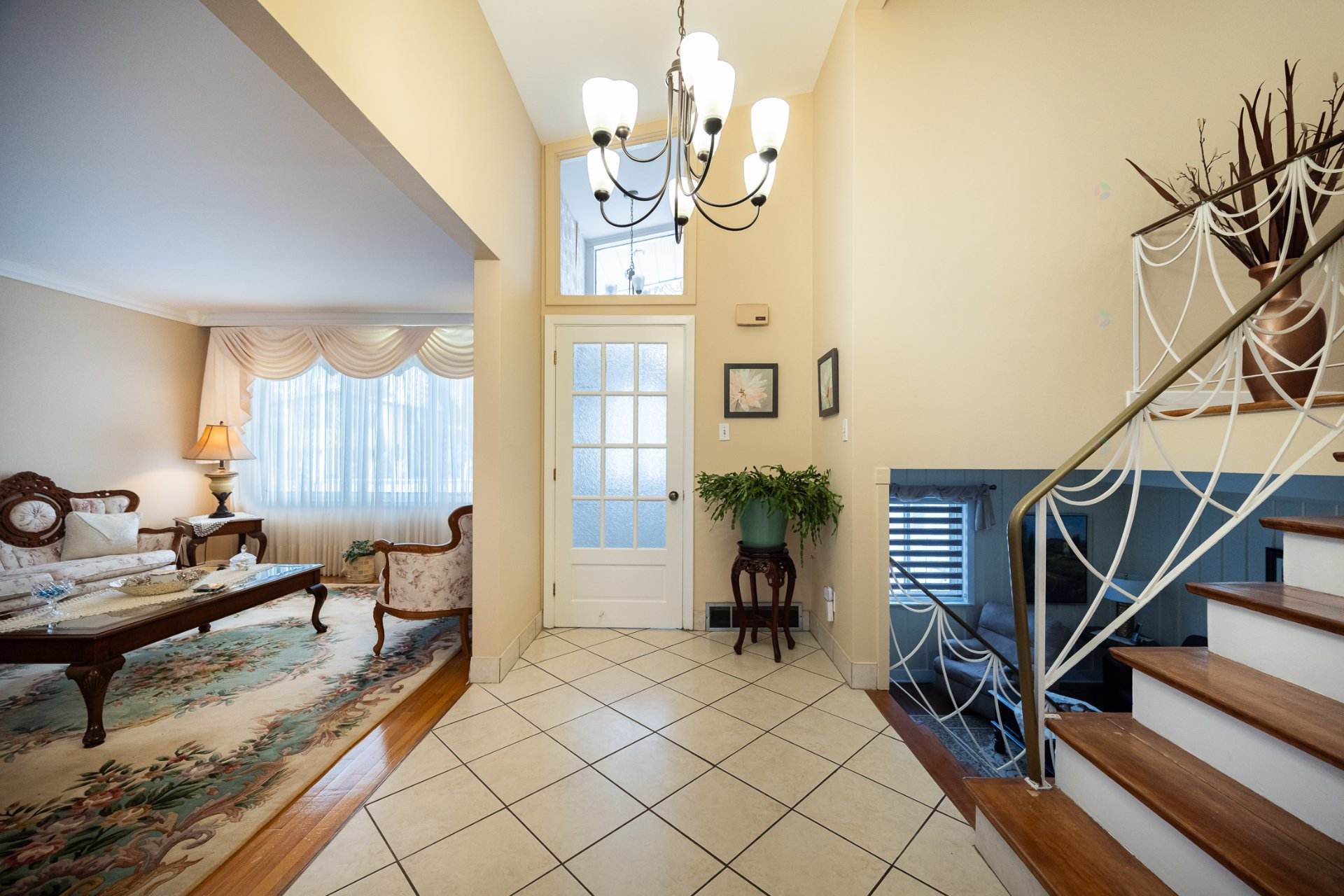 









1446


Rue Franklin

,
Laval (Chomedey),




QC
H7W1K6

