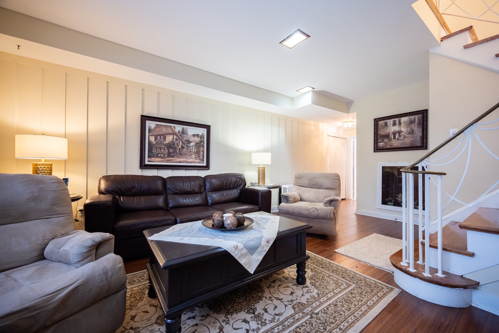 









1446


Rue Franklin

,
Laval (Chomedey),




QC
H7W1K6

